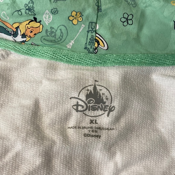 *Read* Disney Parks Epcot United Kingdom Alice In Wonderland Hoodie W Size XL - Picture 9 of 13